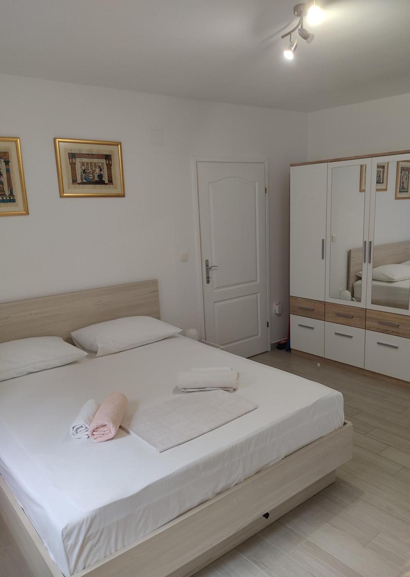 Apartman Mali Tare Korcula Town Bagian luar foto